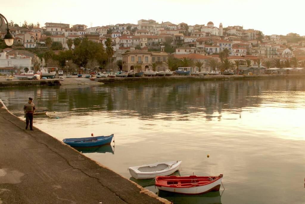 Ueber Den Daechern Von Koroni Exterior foto